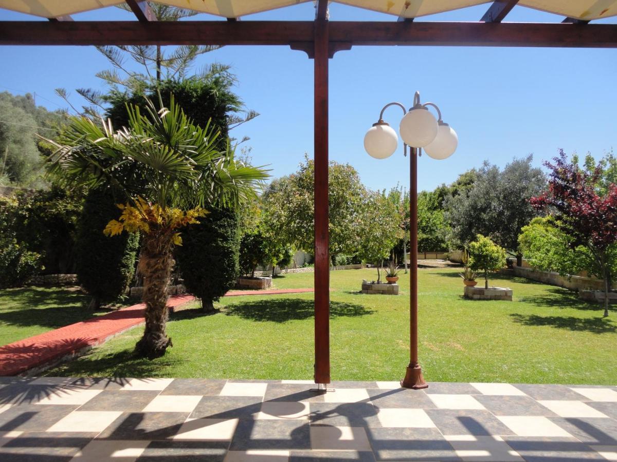 Villa Elpida Svoronata Exterior photo